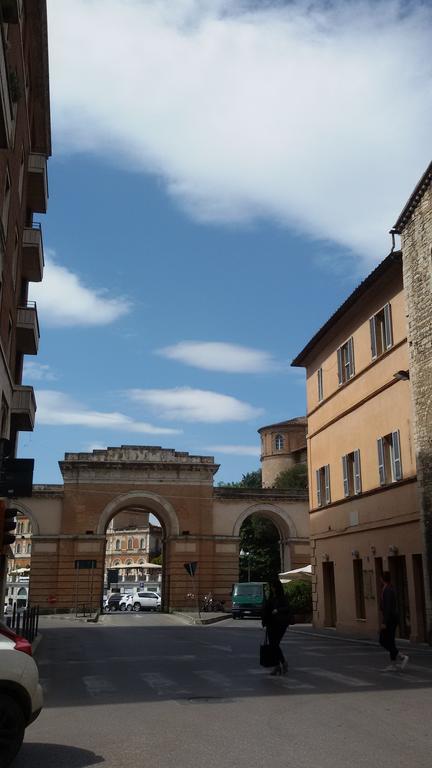 Апартаменти Bilocale In Via Del Conventuccio Перуджа Екстер'єр фото
